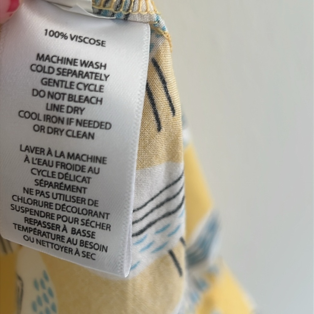 Beachlunchlounge Yellow Bird Pattern Lighweight Button Up LS shirt Sz small - Picture 7 of 10